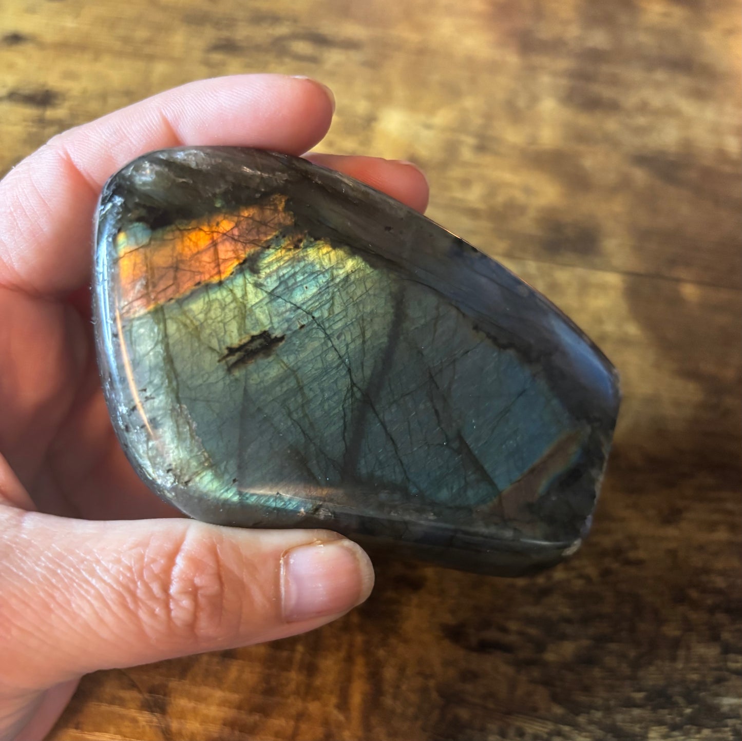 π Rainbow Flash Labradorite Freeform | Polished Crystal Stone | Aura Protection β’ Intuition β’ Chakra Healing | 370g